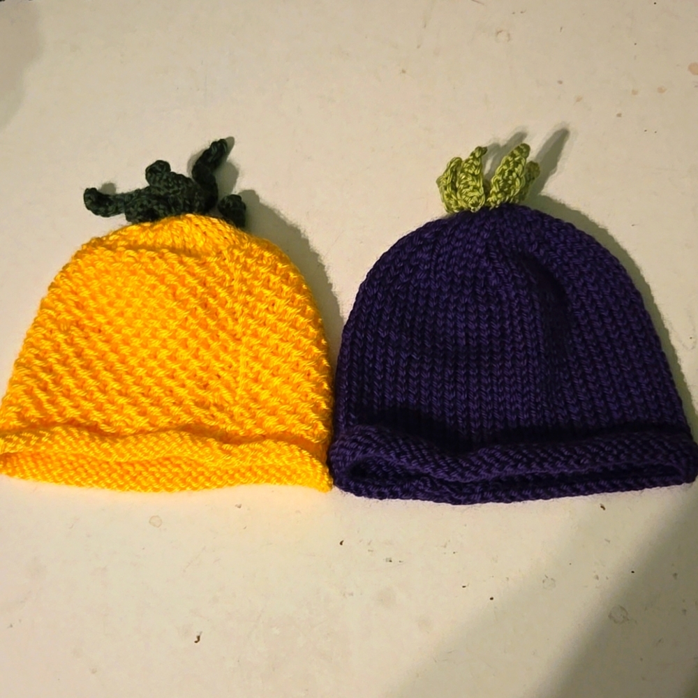 Pair of 2 hand knit baby hats. Yellow lemon & purple eggplant